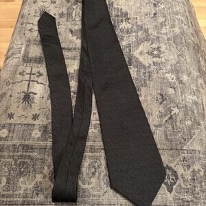 SPQR Rome New York Tokyo Men’s Silk Tie Black Tonal Geometric Jacquard